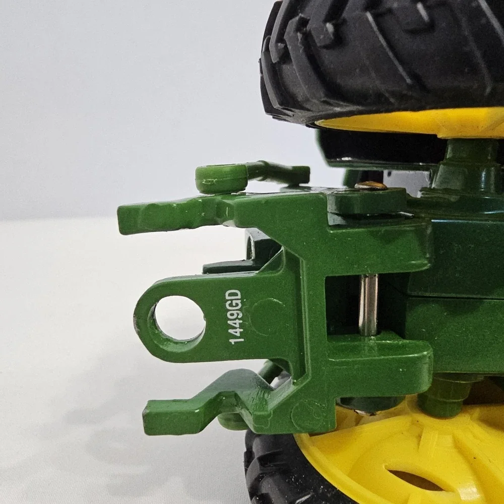 Ertl Tomy 1/32 Scale John Deere 6210 Farm Toy Tractor Diecast (missing‎ bucket)